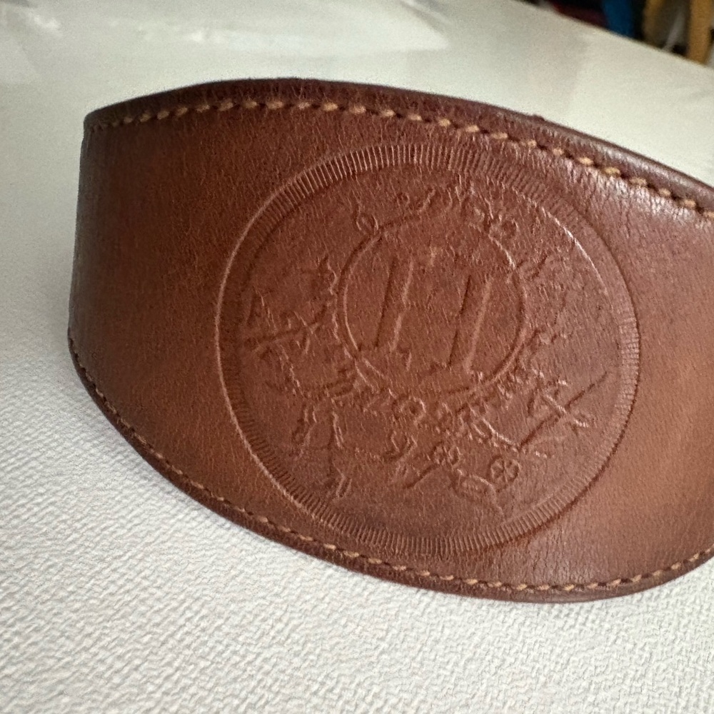 Hermès Brown Leather Embossed bracelet